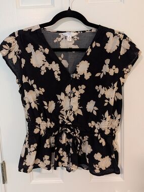 Time and Tru Black Floral Button-Front Peplum Top